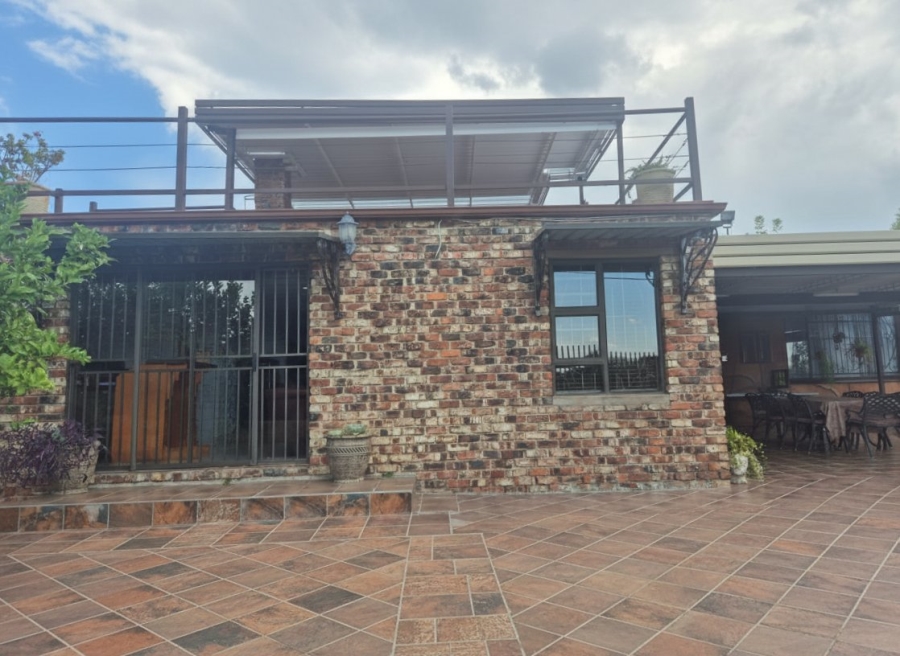 6 Bedroom Property for Sale in Dan Pienaar Free State